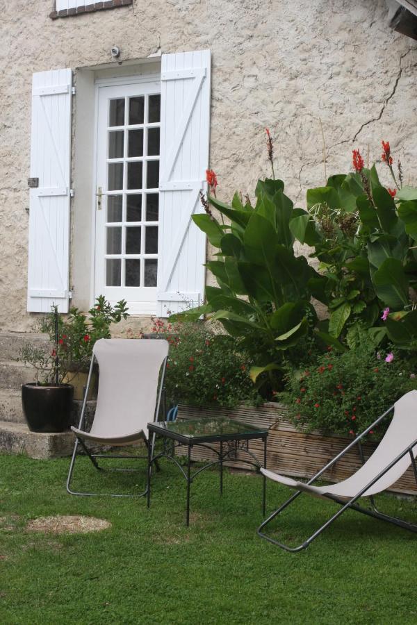 La Suite Au Bon Marechal Живерни Экстерьер фото